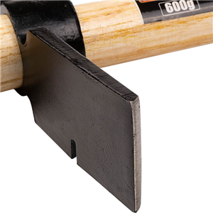 CC Młotek murarski z drewnianą rączką 600g