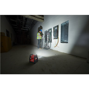 MM LAMPA DO POWIERZCHNI 3000lm M18 HAL-0