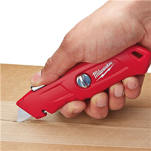 MO Nożyk z mechanizmem cofającym ostrza