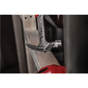 MO Młotek ciesielski pazur prosty 450g